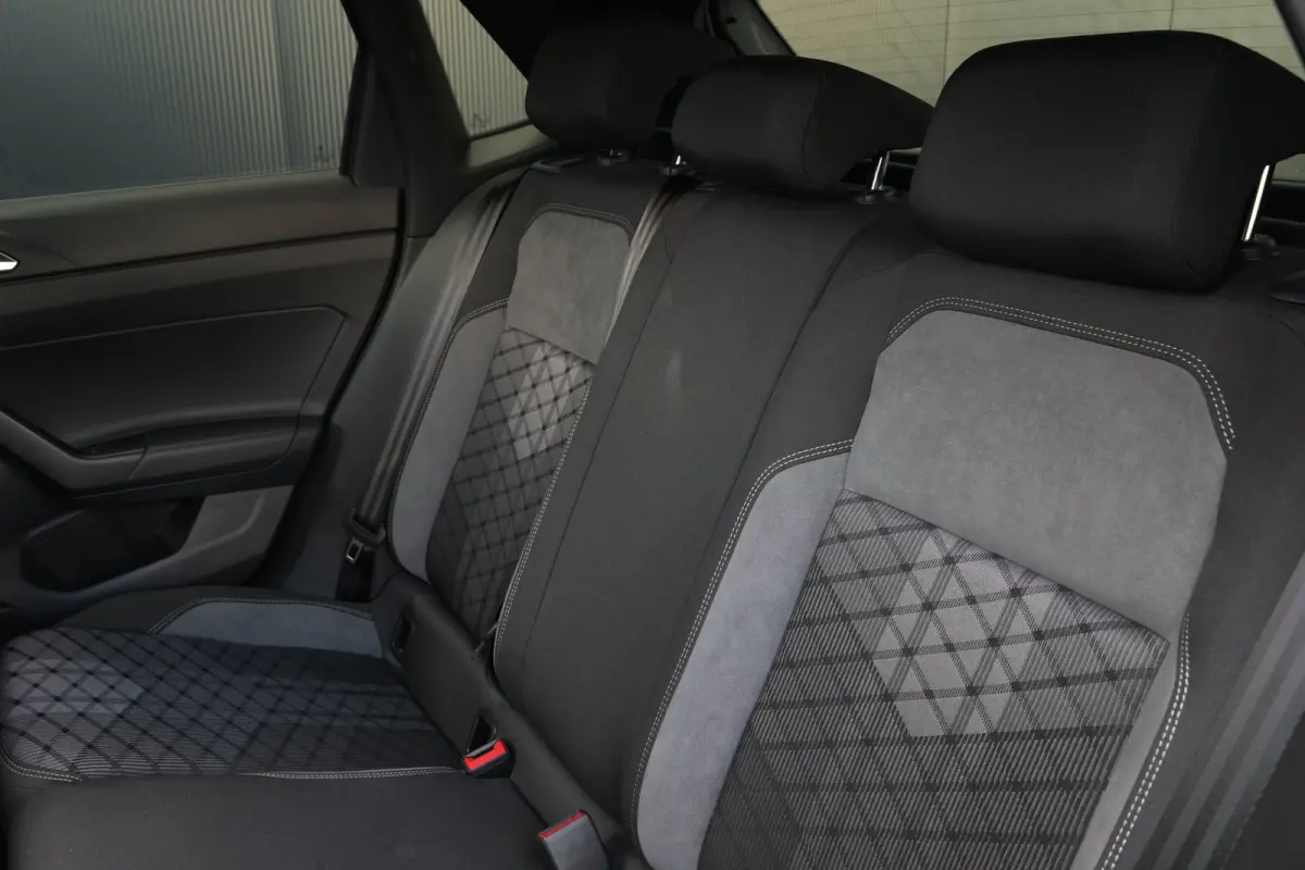 1.0 TSI 95pk R-Line Edition | Panoramadak | Camera | Parkeerhulp | Carplay |  | Adaptive Cruise |