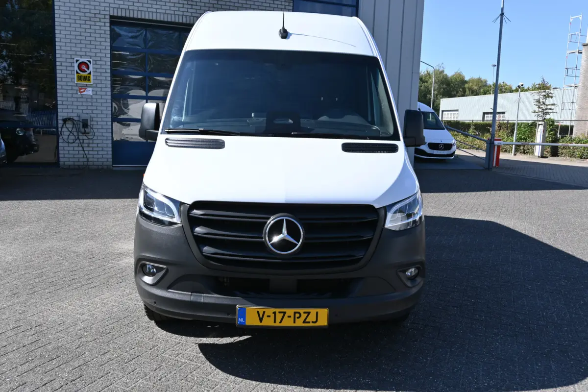 317 CDI L2H2 Pro HD LED, MBUX Navigatie met camera en parkeerpakket, Winterpakket, Etc.