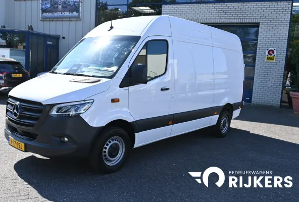 317 CDI L2H2 Pro HD MBUX Navigatie met camera en parkeerpakket, Winterpakket, Etc.