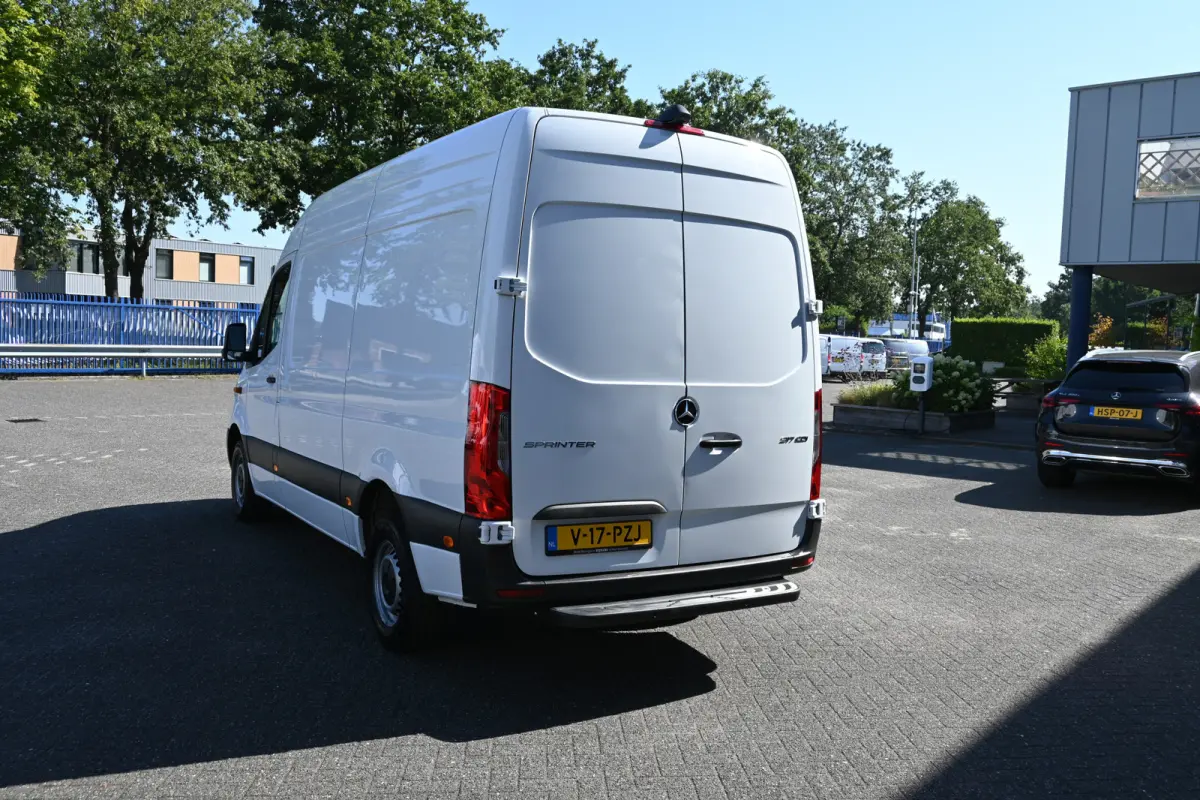 317 CDI L2H2 Pro HD LED, MBUX Navigatie met camera en parkeerpakket, Winterpakket, Etc.