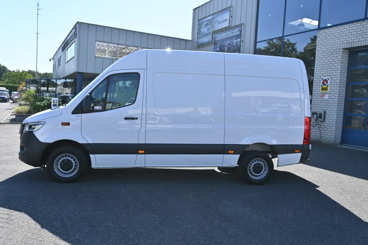 317 CDI L2H2 Pro HD LED, MBUX Navigatie met camera en parkeerpakket, Winterpakket, Etc.