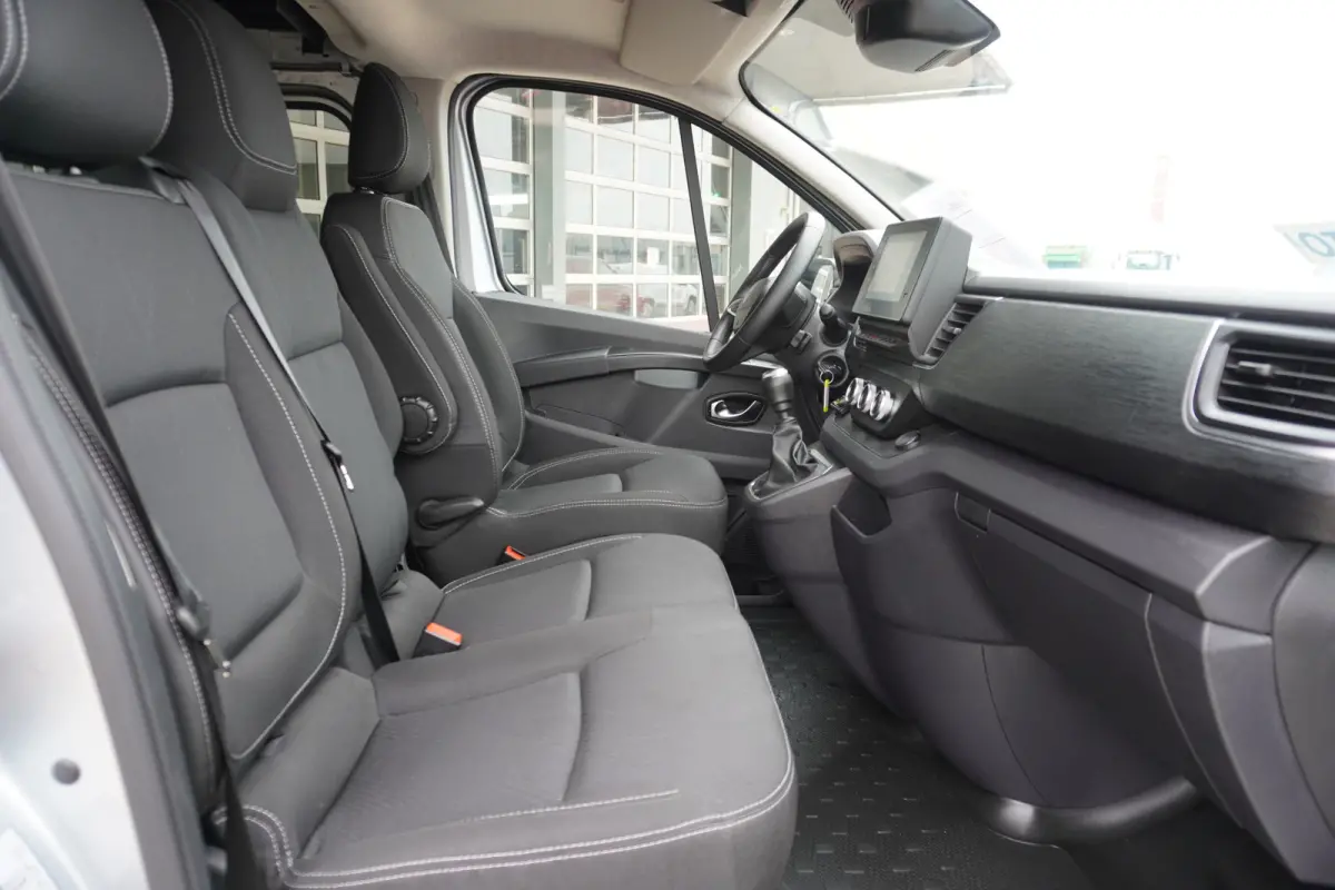 2.0 Blue dCi 170PK T30 L2H2 Invalide vervoer / ideaal voor camper nr. V186 | Airco | Cruise | Navi | trekhaak (marge auto INCL BPM)