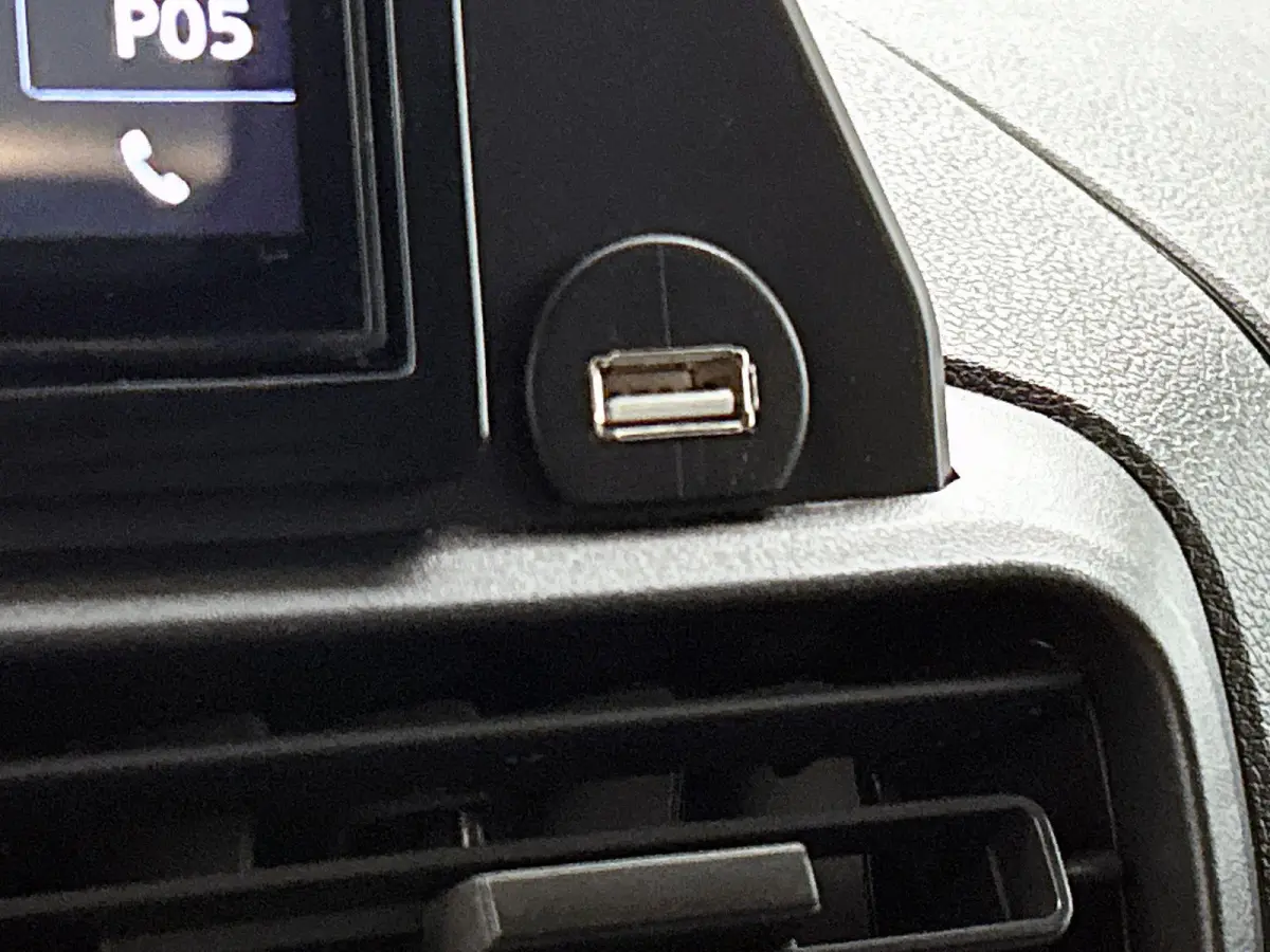 1.5 BlueHDi 100 S&S L2 Airco Bluetooth Parkeersensoren
