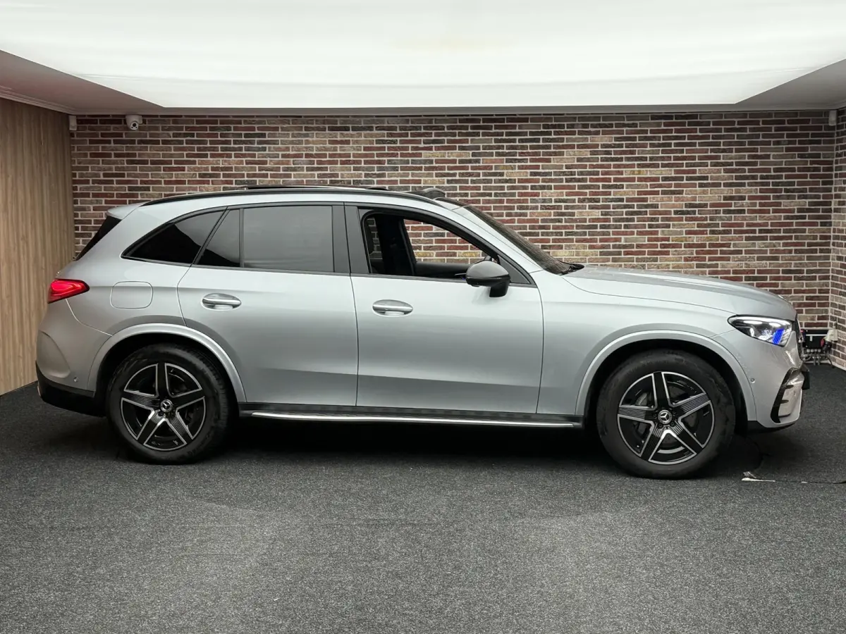 400e 4MATIC AMG Line | Pano | 360 | Trekhaak | Burmester |