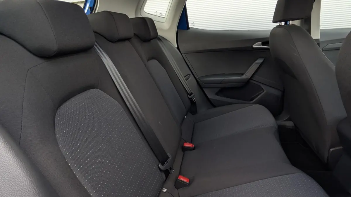1.0 TSI 95pk Style | App connect | Climatronic | PDC achter