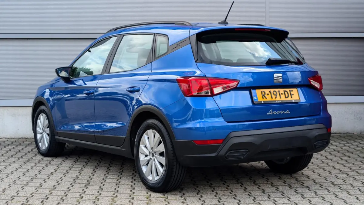 1.0 TSI 95pk Style | App connect | Climatronic | PDC achter
