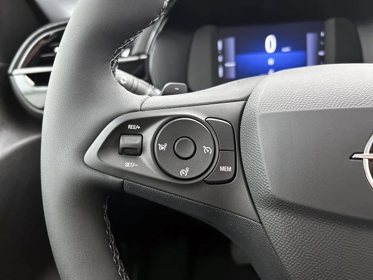 1.2 Turbo Hybrid Edition | 110pk | Apple Carplay/Android Auto | Camera | 4.000km! |