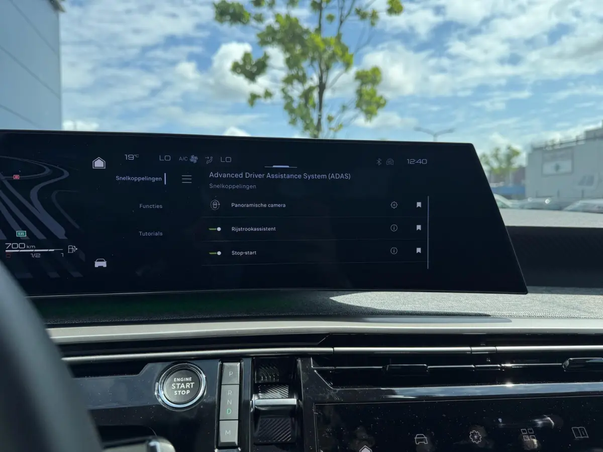 1.2 Hybrid 136 Allure | Panoramic Navigation | Camera | Adaptieve Cruise Control | Trekhaak