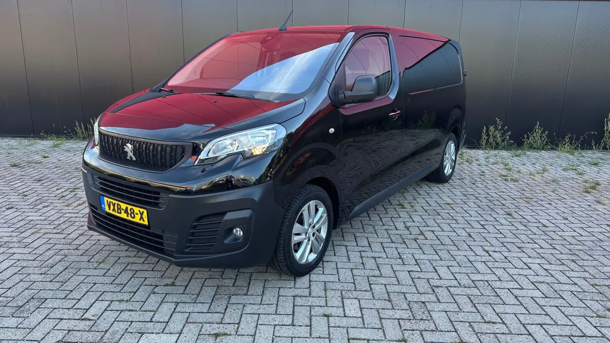 2.0 BlueHDI 180 S&S L2 | Apple Carplay / Android Auto | Achteruitrij Camera | Cruise Control | Climate Control | 2 zitplaatsen rechtsvoor | Anti Blokkeer Systeem | Bandenspanningscontrolesys