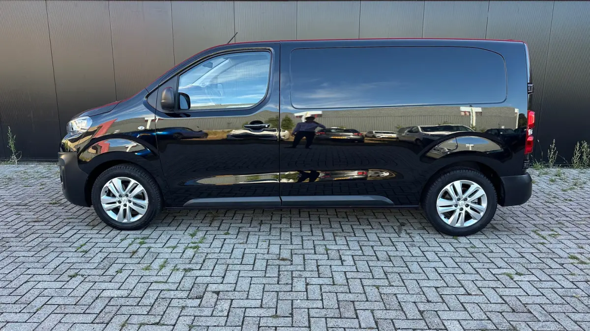 2.0 BlueHDI 180 S&S L2 | Apple Carplay / Android Auto | Achteruitrij Camera | Cruise Control | Climate Control | 2 zitplaatsen rechtsvoor | Anti Blokkeer Systeem | Bandenspanningscontrolesys