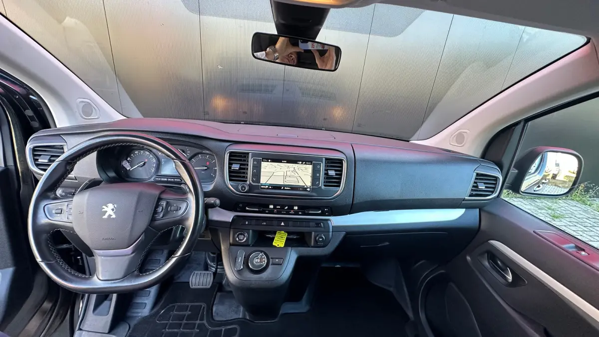 2.0 BlueHDI 180 S&S L2 | Apple Carplay / Android Auto | Achteruitrij Camera | Cruise Control | Climate Control | 2 zitplaatsen rechtsvoor | Anti Blokkeer Systeem | Bandenspanningscontrolesys