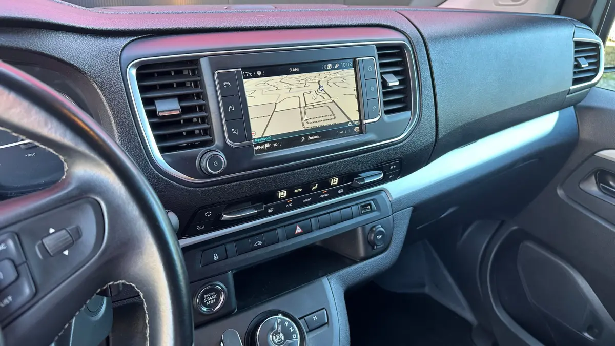2.0 BlueHDI 180 S&S L2 | Apple Carplay / Android Auto | Achteruitrij Camera | Cruise Control | Climate Control | 2 zitplaatsen rechtsvoor | Anti Blokkeer Systeem | Bandenspanningscontrolesys