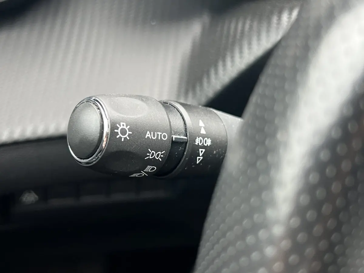 1.2 PureTech GT Full LED | Camera | Parkeersensoren voor + achter | Full map navigatie | Carplay/android auto |