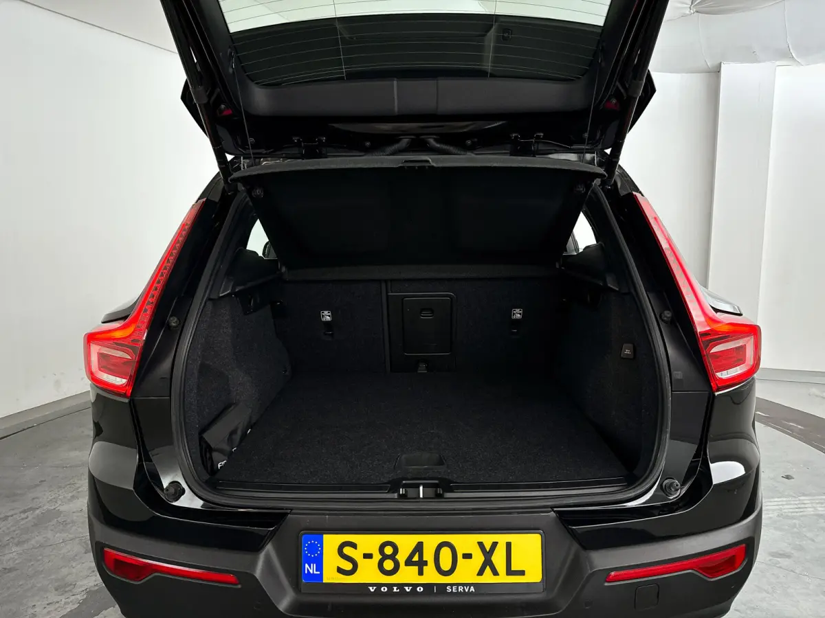 T4 R-Design Expression | Parkeercamera | Stoel- en stuurverwarming | Cruise control | Trekhaak