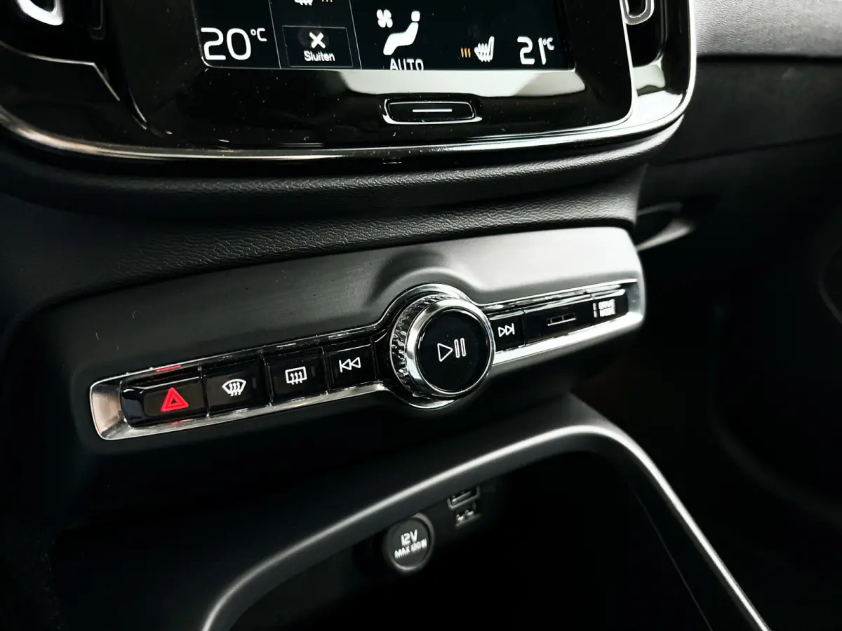 T4 R-Design Expression | Parkeercamera | Stoel- en stuurverwarming | Cruise control | Trekhaak