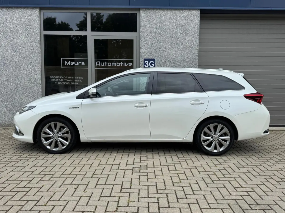 1.8 Hybrid Executive LED/Navi/Cruise/Camera/Stoelverw/Dealer onderhouden