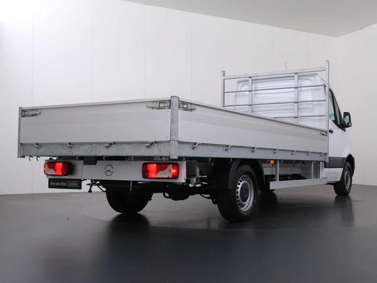 311 CDI | Aut. | L3 | Chassis | PRO | MBUX Navigatie | Airco | Cruise Control | Zijwindassistent | Lane Assist | Comfort-bestuurdersstoel | 3-zits | ELKE OPBOUW MOGELIJK