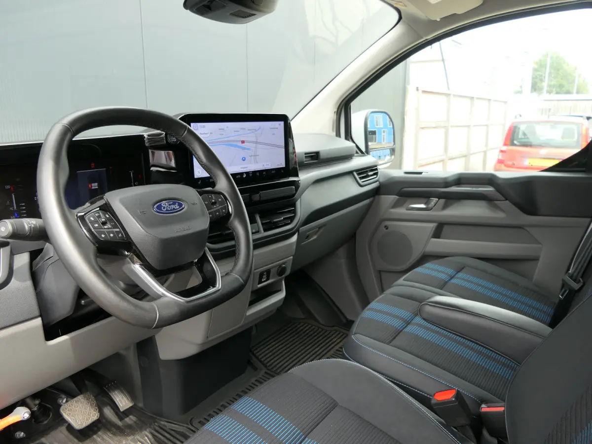300 2.0 TDCI 170pk L2H1 Sport | Trekhaak | Camera | Betonplex | Navigatie | Stoelverwarming | Verwarmde Voorruit | 19 Inch