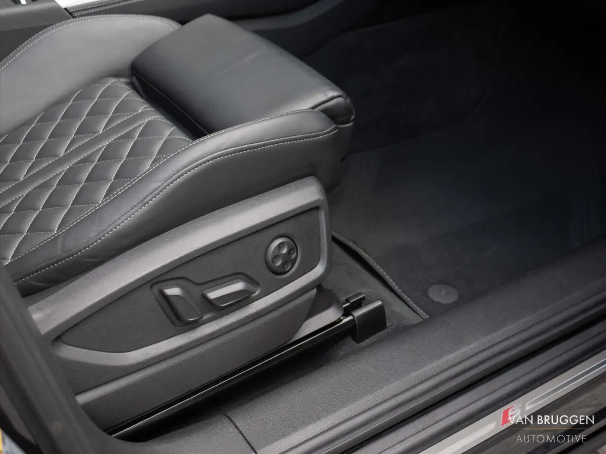 55 TFSI e S-Line Pano RS-Stoelen Luchtv Trekh B&O BTW Memory