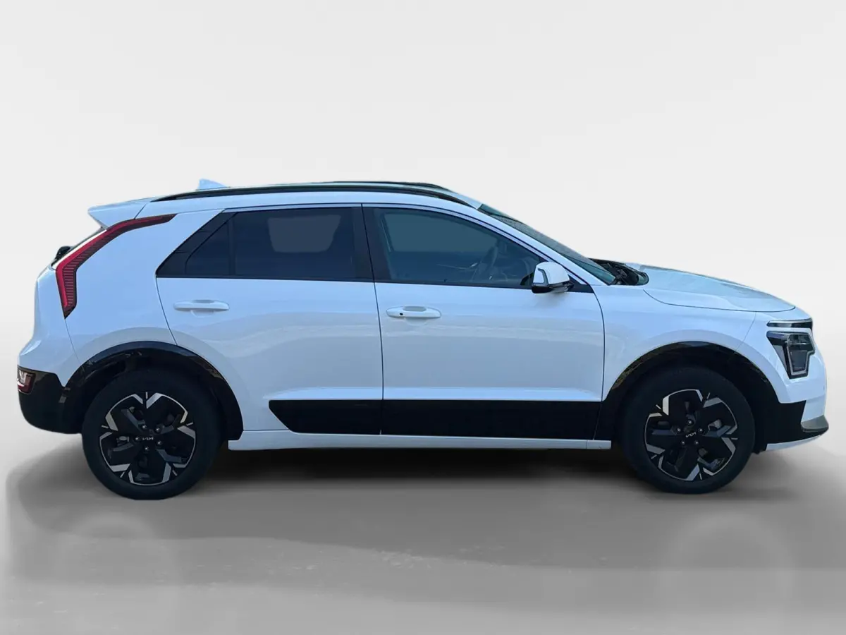 Edition Advanced 64.8 kWh | Camera | Keyless | Navi | Stoel + Stuurverwarming | Blindspot | Apple Carplay | Android Auto | Fabrieksgarantie t/m 03-2031 + 3 jaar verlengd tot 03-2034 |