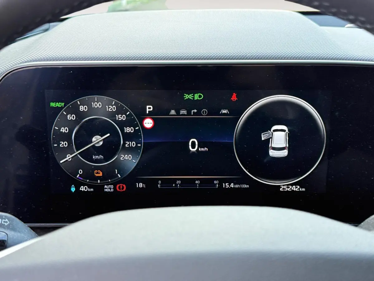 Edition Advanced 64.8 kWh | Camera | Keyless | Navi | Stoel + Stuurverwarming | Blindspot | Apple Carplay | Android Auto | Fabrieksgarantie t/m 03-2031 + 3 jaar verlengd tot 03-2034 |