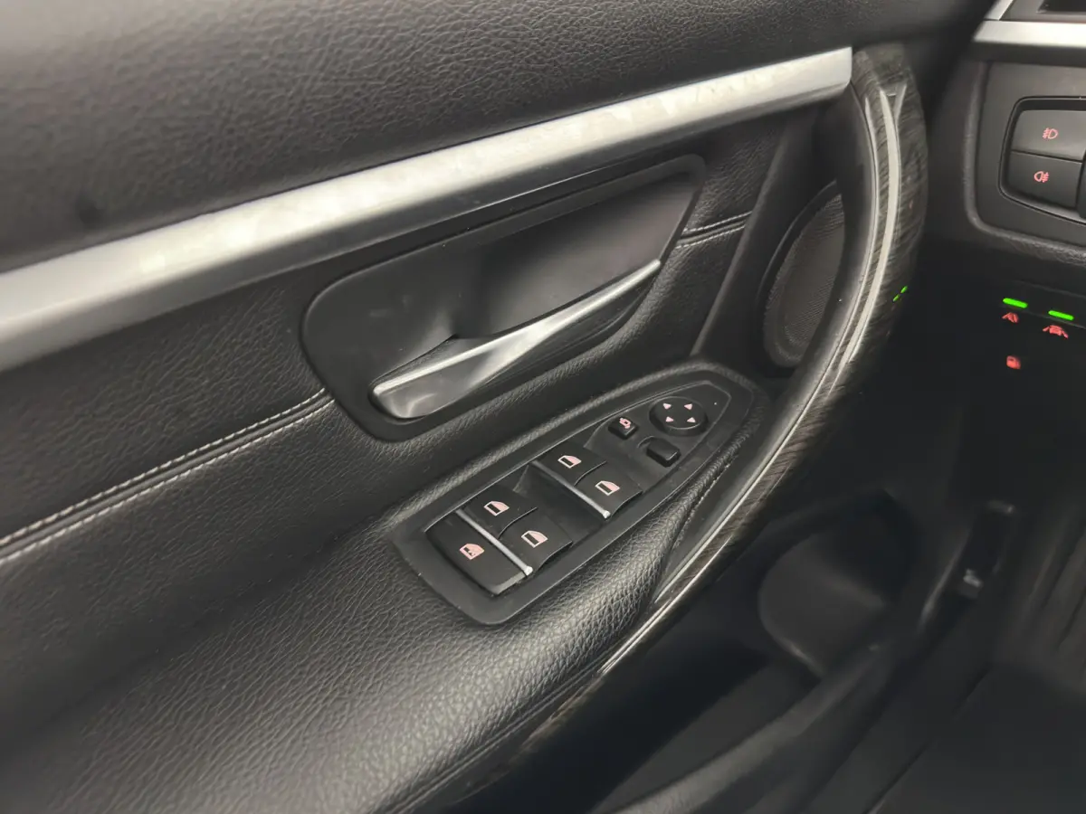 330e High Executive Luxury-Line (Plug-in) (INCL-BTW) Aut. *PANO |  LEATHER | FULL-LED | MEMORY-PACK | HARMAN/KARDON-AUDIO | BLINDSPOT | KEYLESS | CAMERA | NAVI-FULLMAP | DAB | PRIVACY-GLASS 