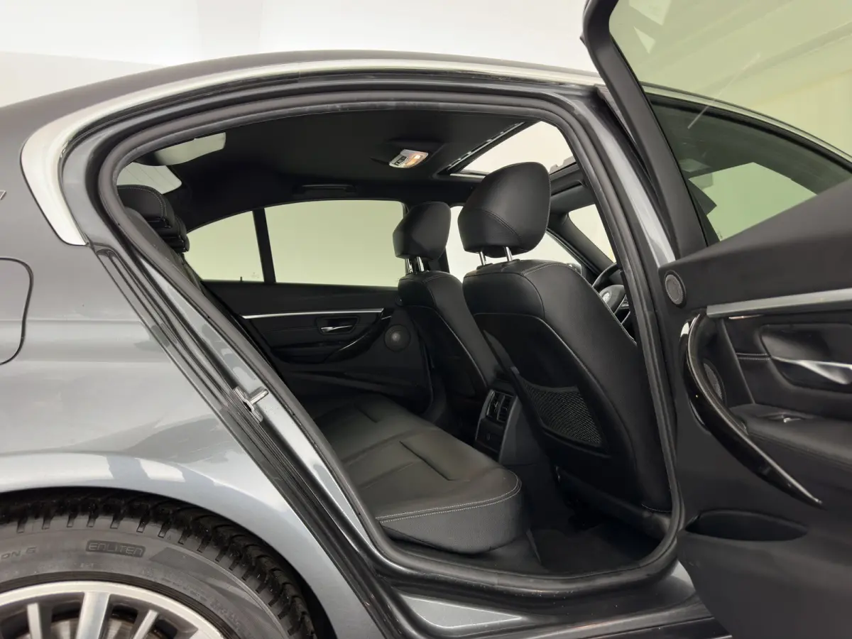 330e High Executive Luxury-Line (Plug-in) (INCL-BTW) Aut. *PANO |  LEATHER | FULL-LED | MEMORY-PACK | HARMAN/KARDON-AUDIO | BLINDSPOT | KEYLESS | CAMERA | NAVI-FULLMAP | DAB | PRIVACY-GLASS 