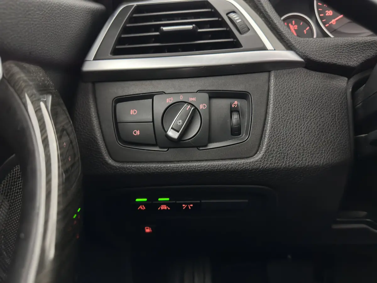 330e High Executive Luxury-Line (Plug-in) (INCL-BTW) Aut. *PANO |  LEATHER | FULL-LED | MEMORY-PACK | HARMAN/KARDON-AUDIO | BLINDSPOT | KEYLESS | CAMERA | NAVI-FULLMAP | DAB | PRIVACY-GLASS 