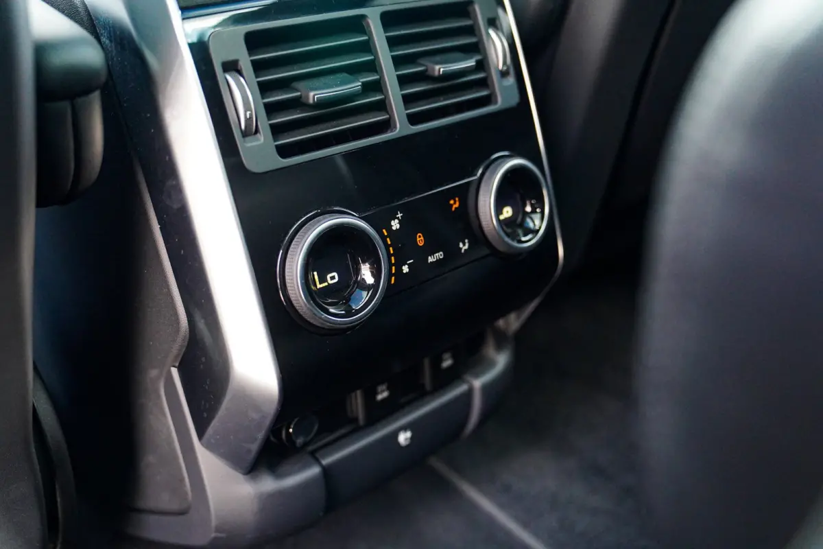 2.0 P400e Limited Edition | SV Autobiography | Panorama | Luxe Leder | Stoelventilatie | HUD | 360cam