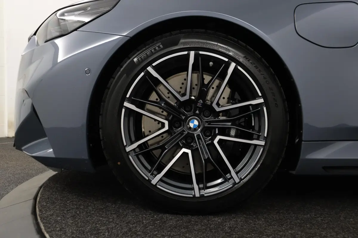 M5 | M Drivers Pack | Comfort Pack | Bowers & Wilkins | Panoramadak
