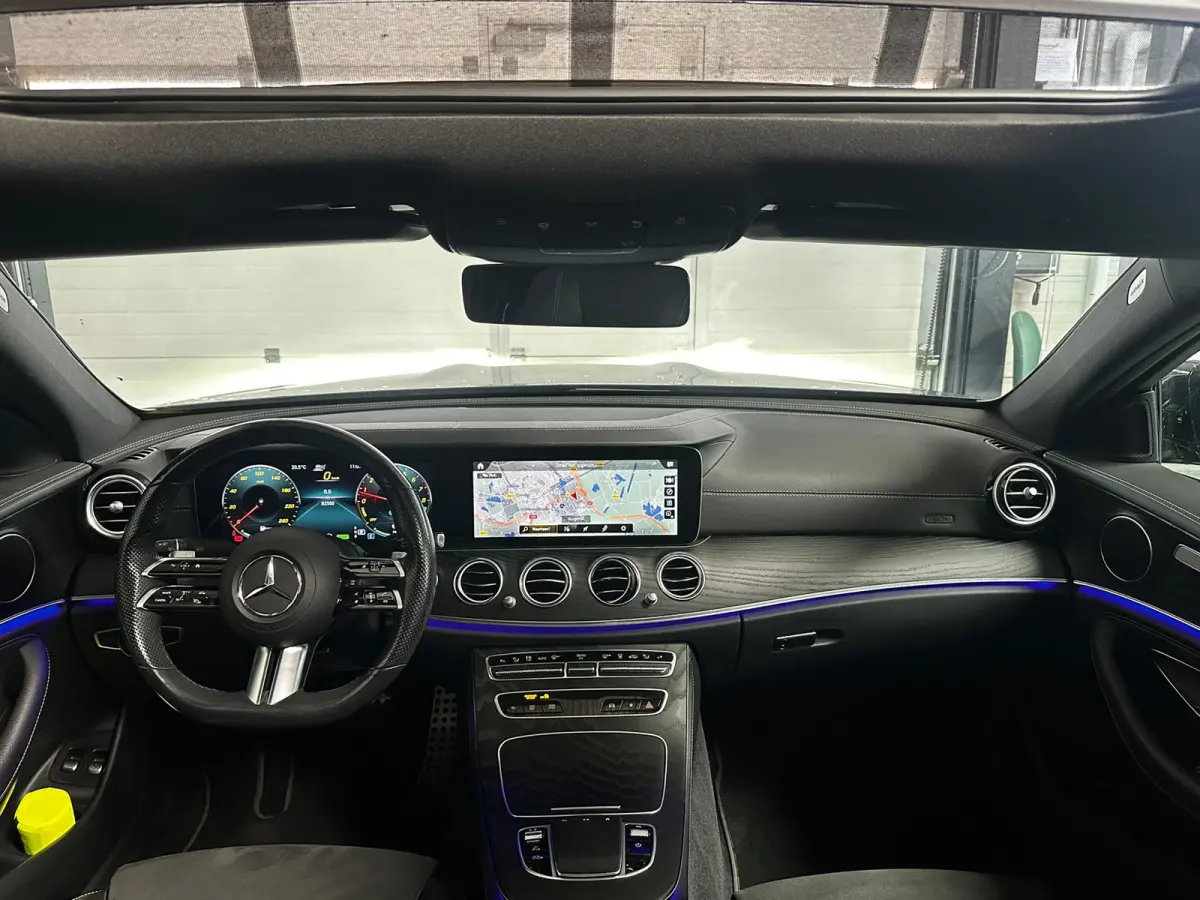 300 e 4MATIC AMG LINE PANO 360 CAMERA
