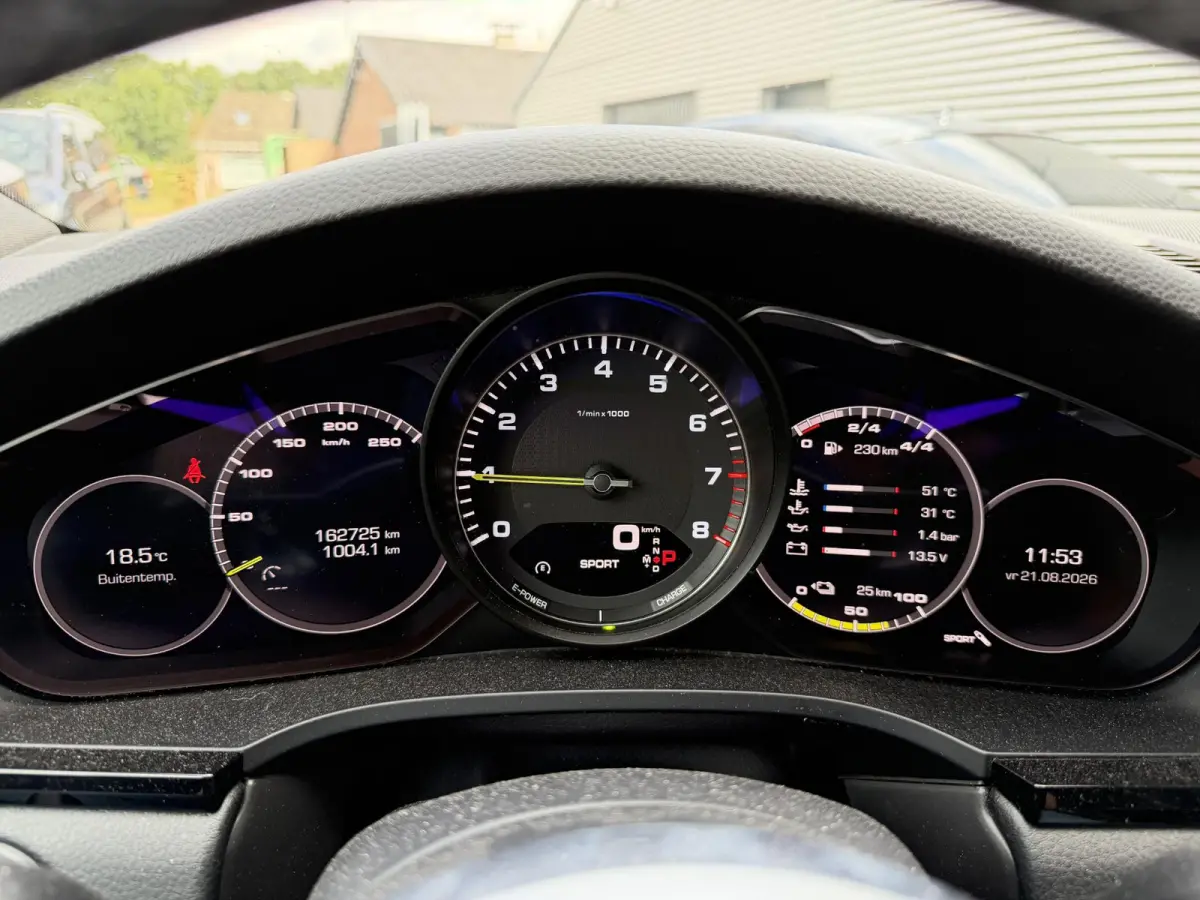 3.0 E-Hybrid Sport Chrono | Panoramadak | Camera | Bose | Elektrische Trekhaak | Elektrische Achterklep |