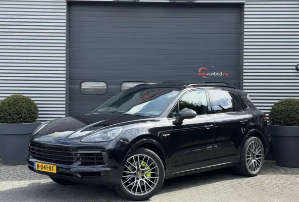 3.0 E-Hybrid Sport Chrono | Panoramadak | Camera | Bose | Elektrische Trekhaak | Elektrische Achterklep |
