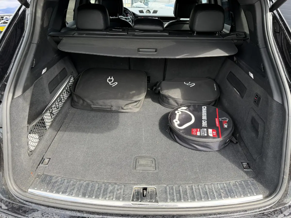 3.0 E-Hybrid Sport Chrono | Panoramadak | Camera | Bose | Elektrische Trekhaak | Elektrische Achterklep |