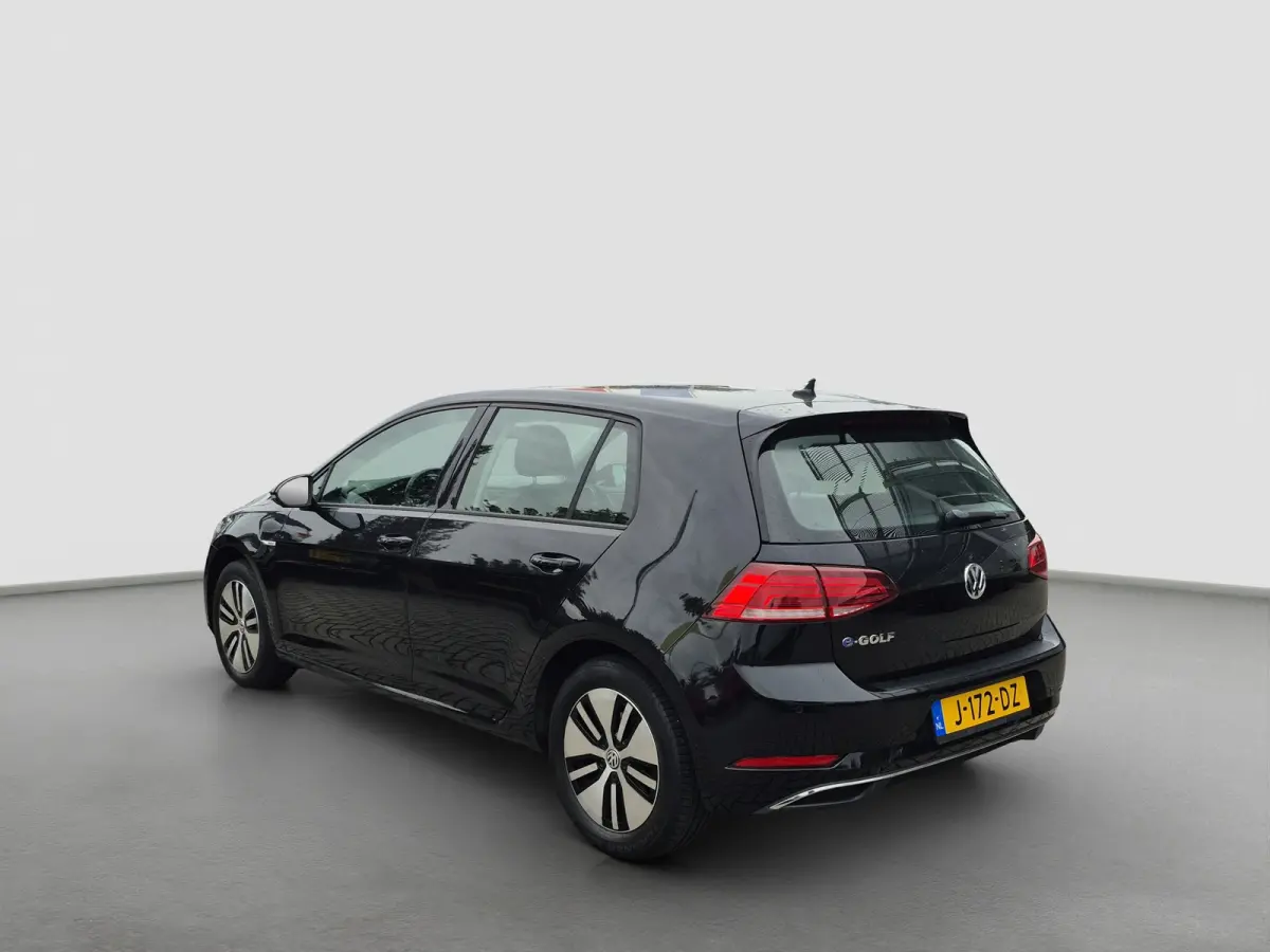 E-DITION | 91,25% SoH | Warmtepomp | LED | Adaptieve CC | Parkeersensoren | Full map navigatie | Carplay/android auto |
