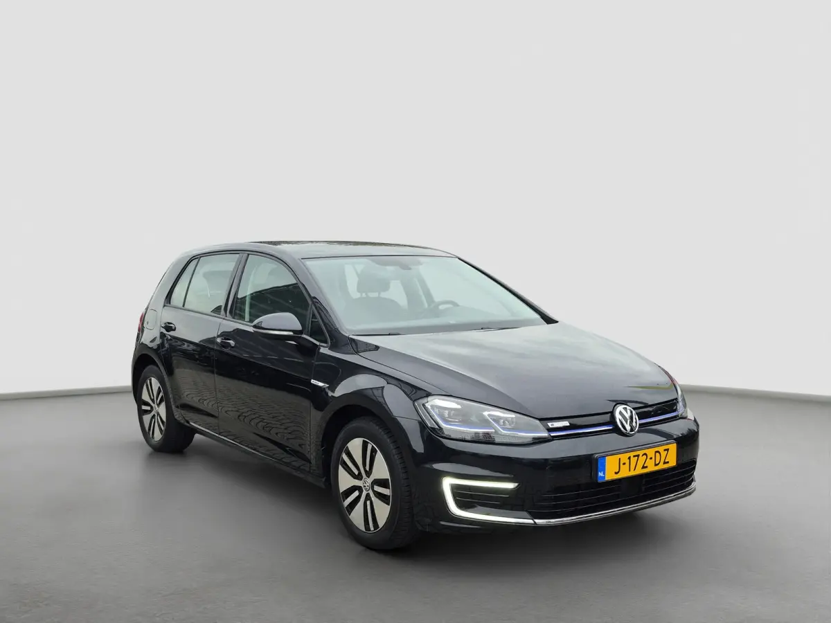 E-DITION | 91,25% SoH | Warmtepomp | LED | Adaptieve CC | Parkeersensoren | Full map navigatie | Carplay/android auto |