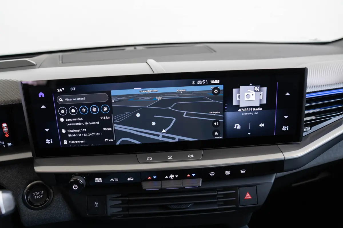 1.6 Turbo Plug-in-Hybrid GS | Tot 8 Jaar Garantie | Panoramdak | 20 Inch LM | Focal Sound | Elektrische Achterklep | Navigatie |