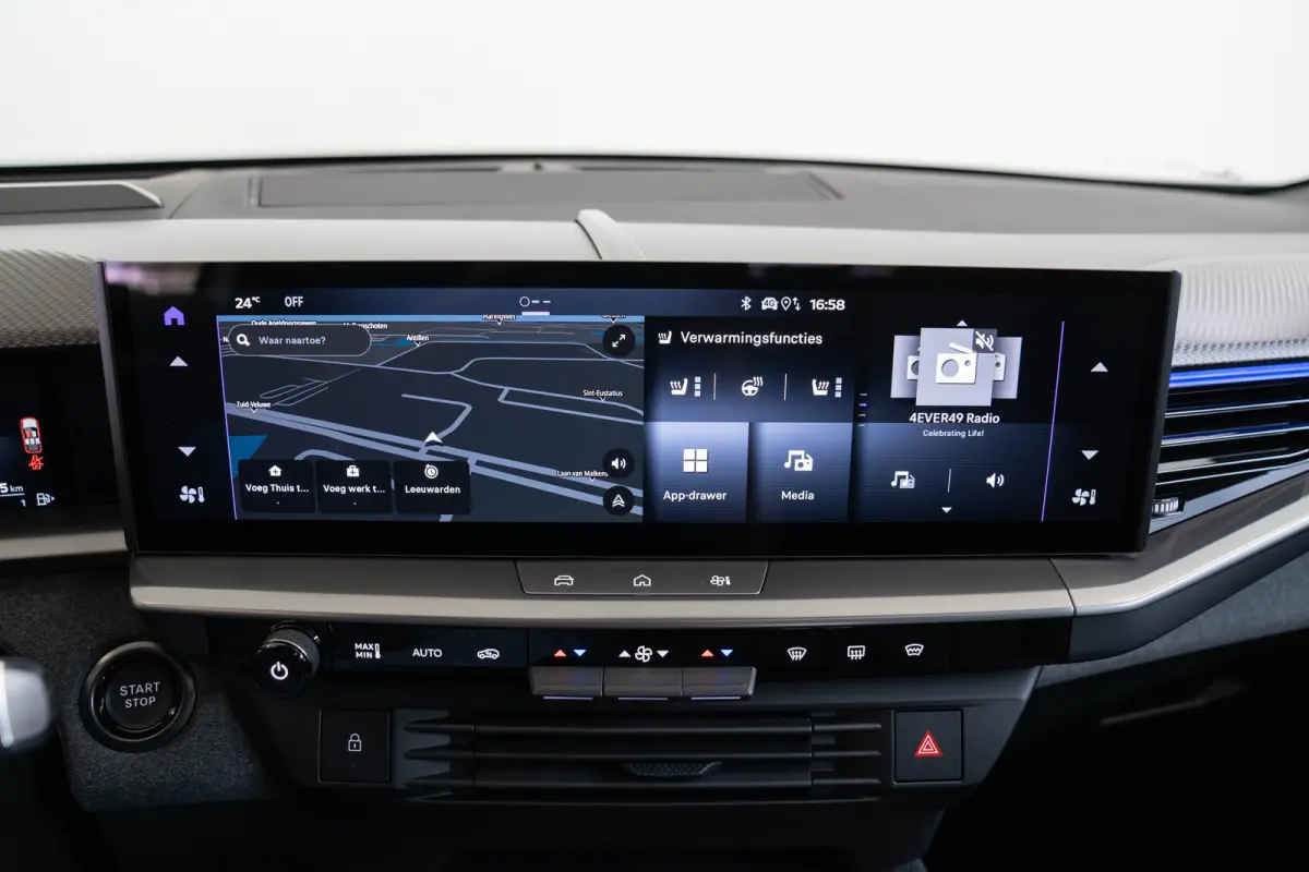 1.6 Turbo Plug-in-Hybrid GS | Tot 8 Jaar Garantie | Panoramdak | 20 Inch LM | Focal Sound | Elektrische Achterklep | Navigatie |