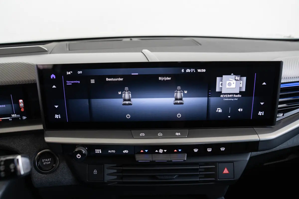1.6 Turbo Plug-in-Hybrid GS | Tot 8 Jaar Garantie | Panoramdak | 20 Inch LM | Focal Sound | Elektrische Achterklep | Navigatie |