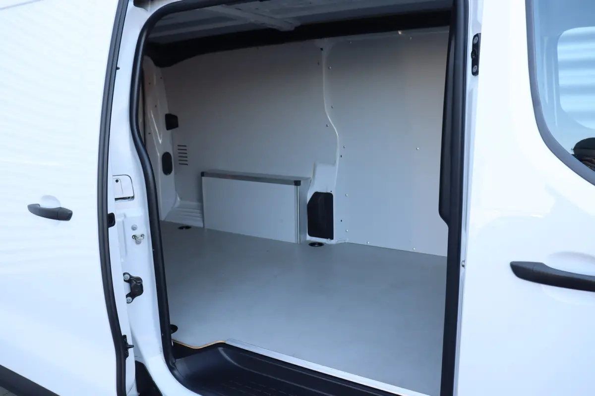 2.0 BLUEHDI 145PK L3H1 AUTOMAAT / NAVI / AIRCO / LED / PDC / CAMERA / BPM VRIJ / BETIMMERING / WINTERPAKKET / 1E EIGENAAR !!