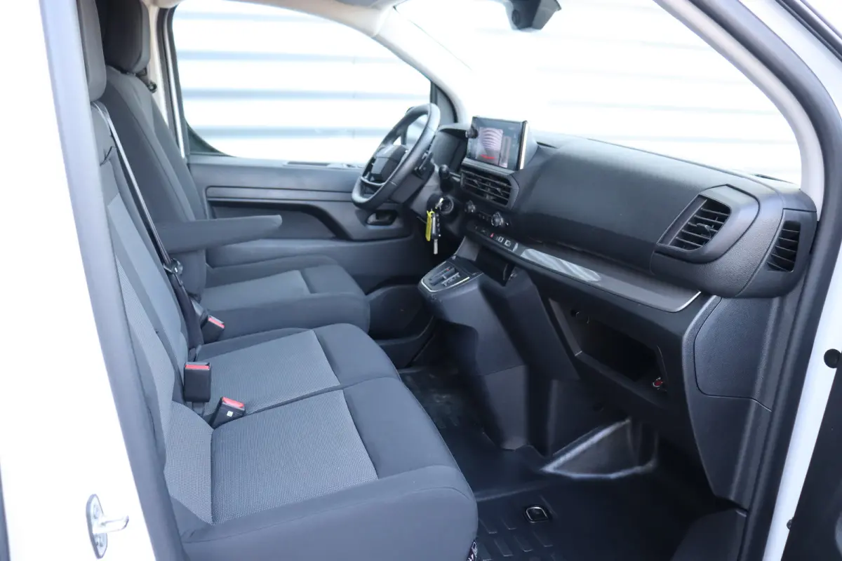 2.0 BLUEHDI 145PK L3H1 AUTOMAAT / NAVI / AIRCO / LED / PDC / CAMERA / BPM VRIJ / BETIMMERING / WINTERPAKKET / 1E EIGENAAR !!