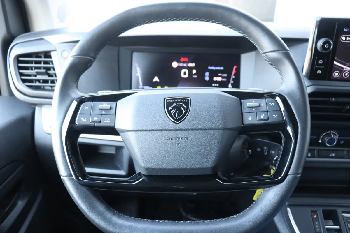 2.0 BLUEHDI 145PK L3H1 AUTOMAAT / NAVI / AIRCO / LED / PDC / CAMERA / BPM VRIJ / BETIMMERING / WINTERPAKKET / 1E EIGENAAR !!