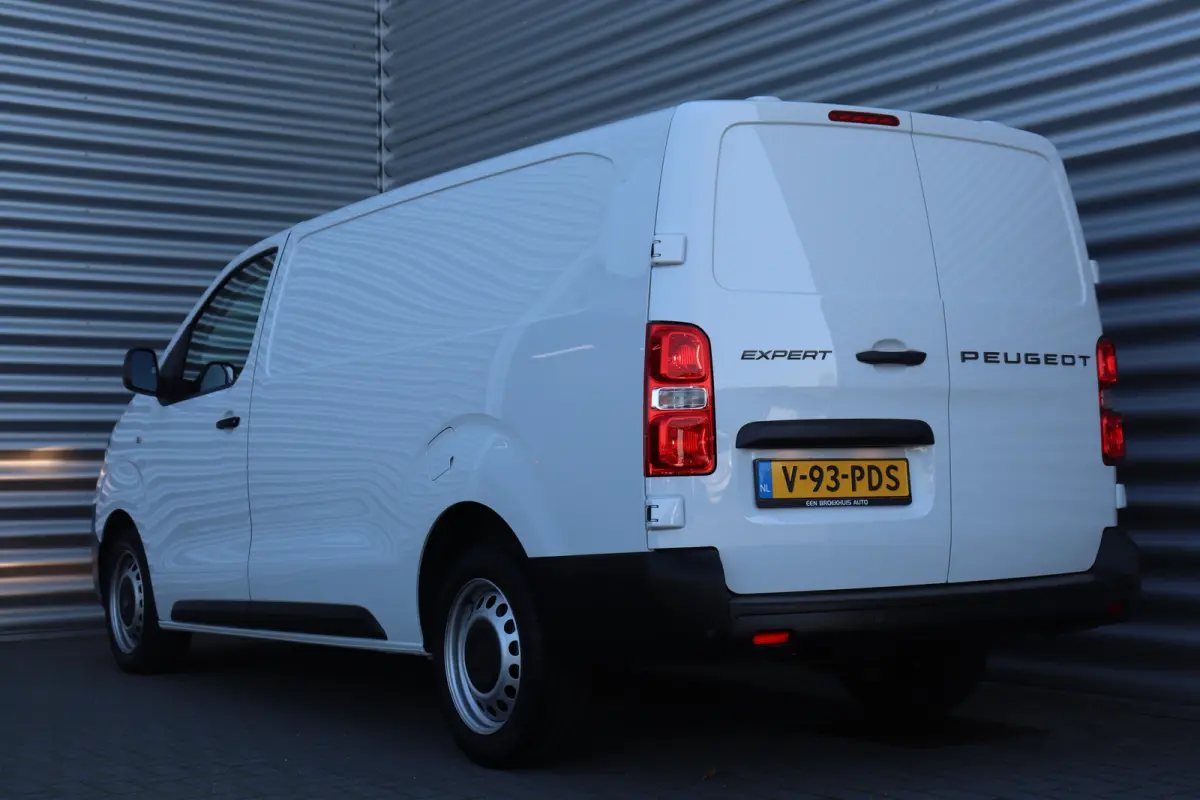 2.0 BLUEHDI 145PK L3H1 AUTOMAAT / NAVI / AIRCO / LED / PDC / CAMERA / BPM VRIJ / BETIMMERING / WINTERPAKKET / 1E EIGENAAR !!