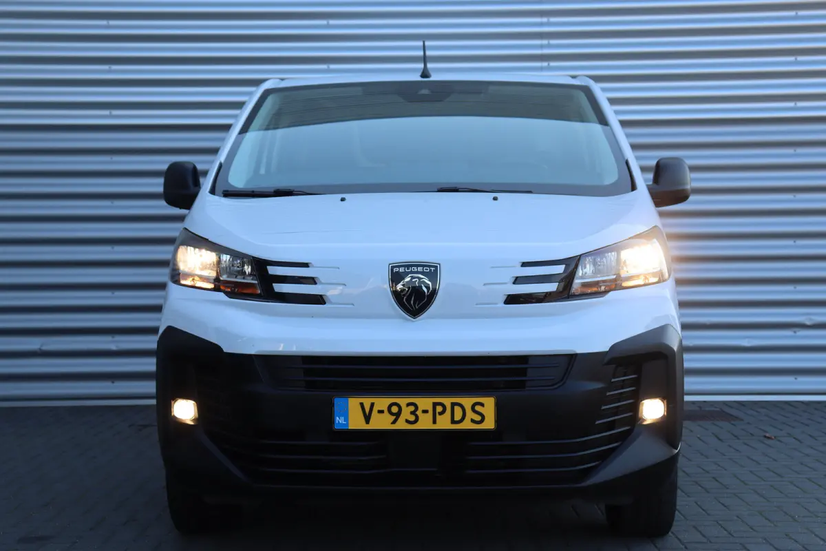 2.0 BLUEHDI 145PK L3H1 AUTOMAAT / NAVI / AIRCO / LED / PDC / CAMERA / BPM VRIJ / BETIMMERING / WINTERPAKKET / 1E EIGENAAR !!
