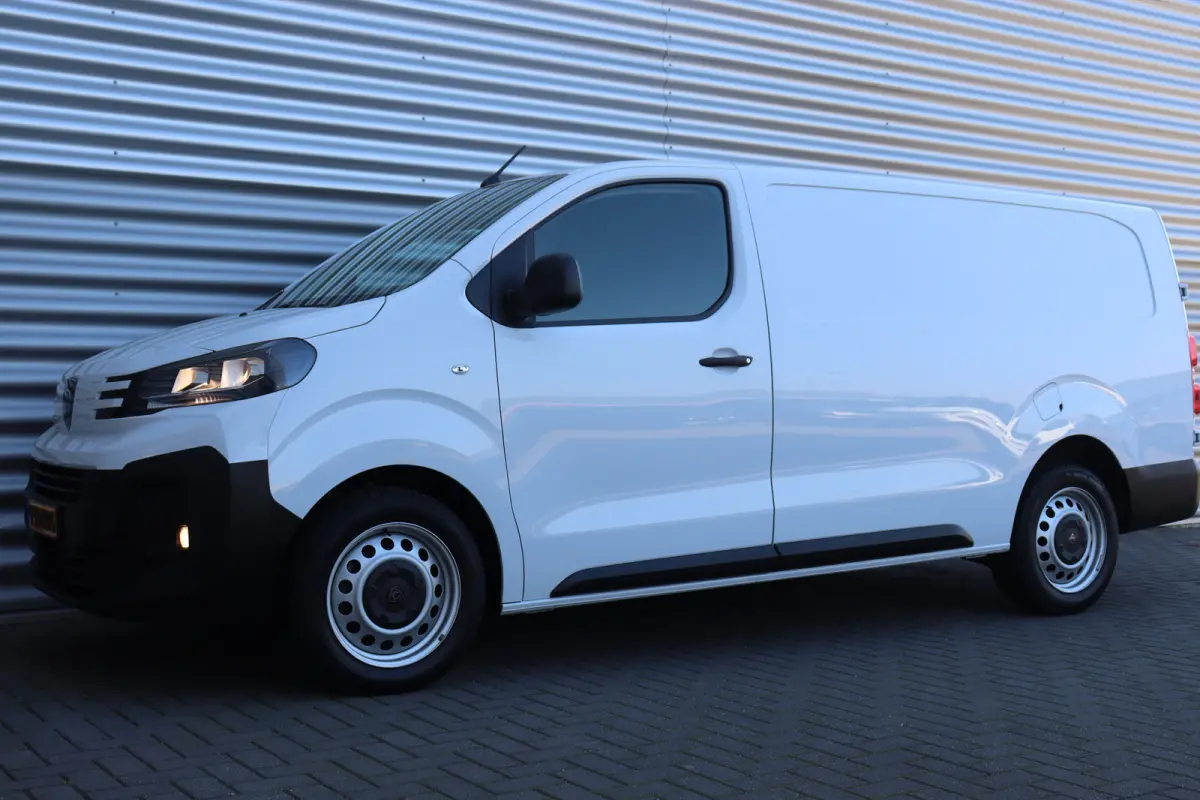 2.0 BLUEHDI 145PK L3H1 AUTOMAAT / NAVI / AIRCO / LED / PDC / CAMERA / BPM VRIJ / BETIMMERING / WINTERPAKKET / 1E EIGENAAR !!