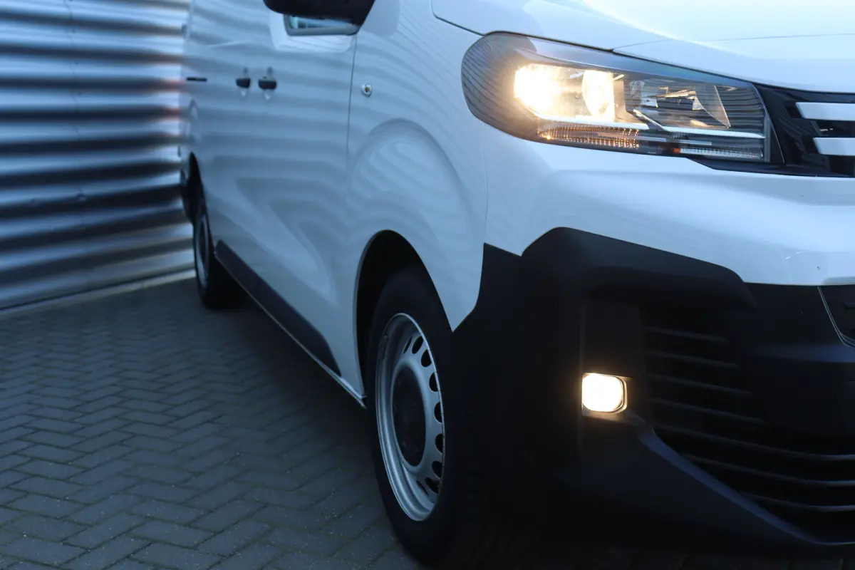 2.0 BLUEHDI 145PK L3H1 AUTOMAAT / NAVI / AIRCO / LED / PDC / CAMERA / BPM VRIJ / BETIMMERING / WINTERPAKKET / 1E EIGENAAR !!