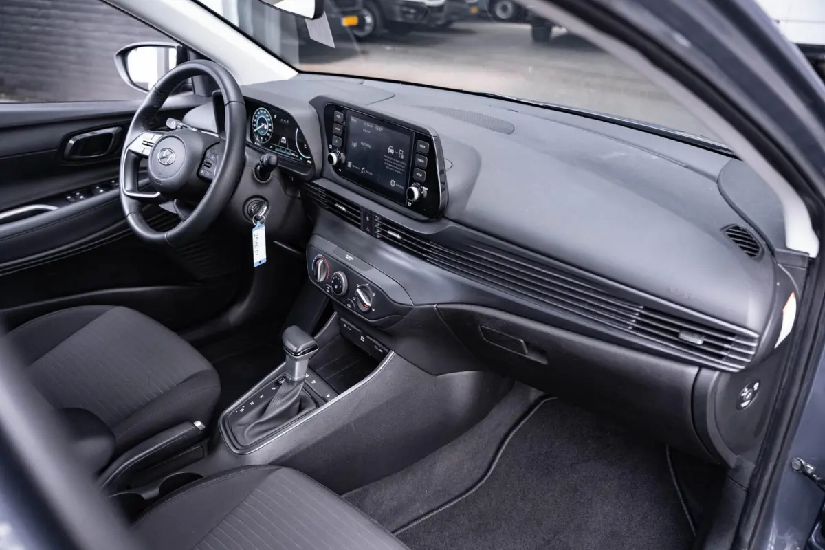 1.0 T-GDI Trend Mild Hybrid Apple Carplay Camera Stoelverwarming PDC Afneembare trekhaak