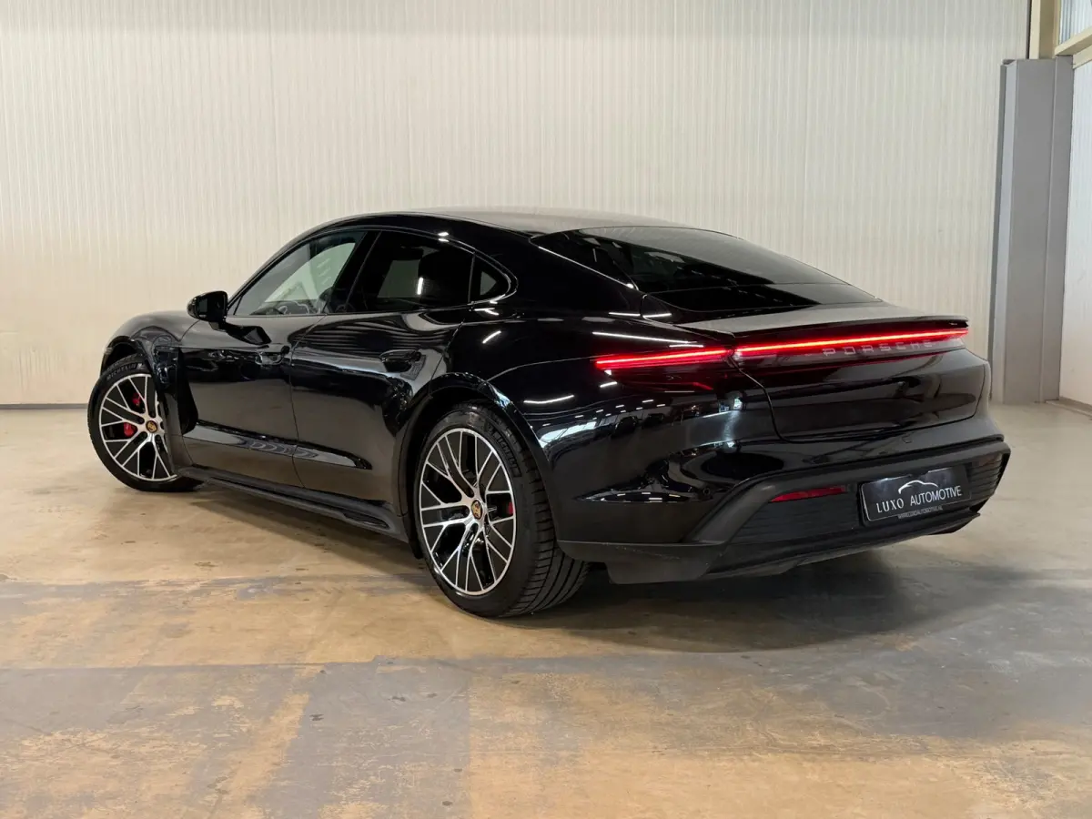 4S Performance 84 kWh | NAP | SPORT CHRONO | ZONNEDAK | BOSE AUDIO