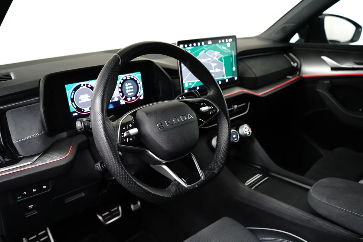 1.5 TSI PHEV Sportline Business | Achteruitrijcamera | Cruise control adaptief | Elektrisch verstelb. bestuurdersstoel met geheugen
