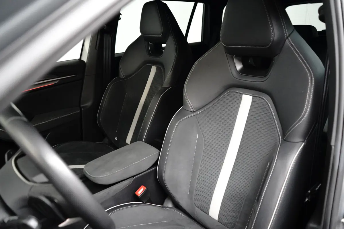 1.5 TSI PHEV Sportline Business | Achteruitrijcamera | Cruise control adaptief | Elektrisch verstelb. bestuurdersstoel met geheugen